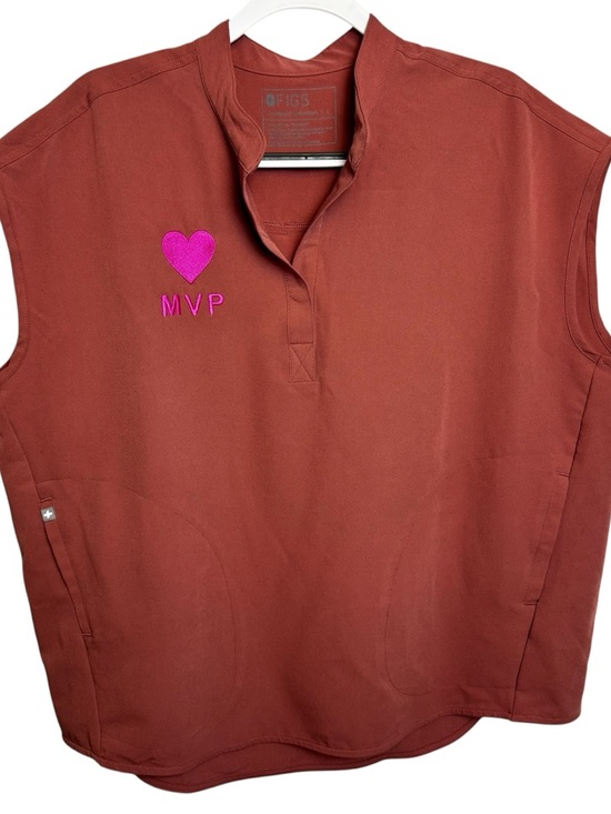 Figs Tops - Figs Muted pink scrub top cap sleeve MVP heart ladies work wear pocket utility L